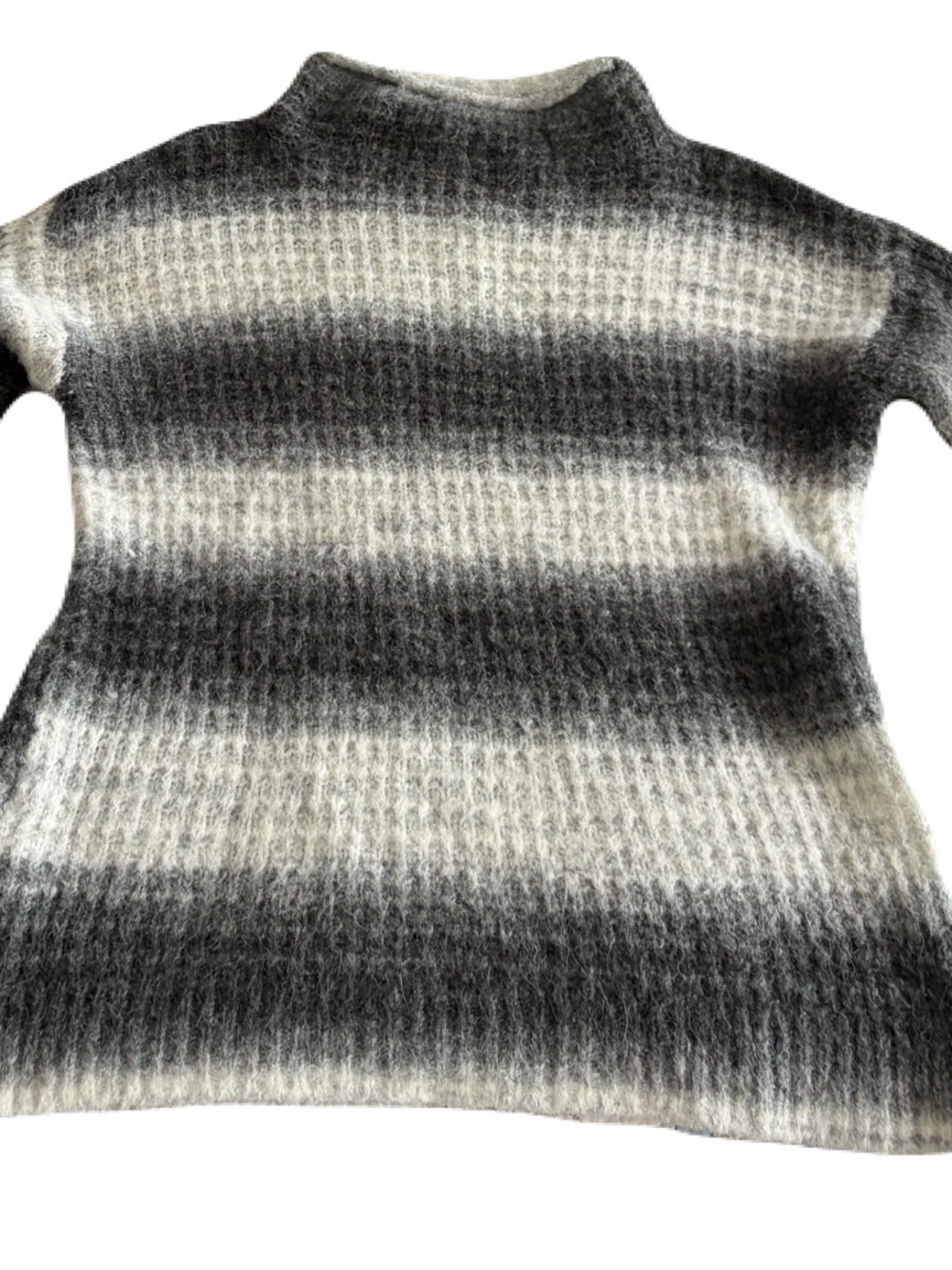 Vince Camuto Dark & Light Gray Ombre Mock Neck Sweater